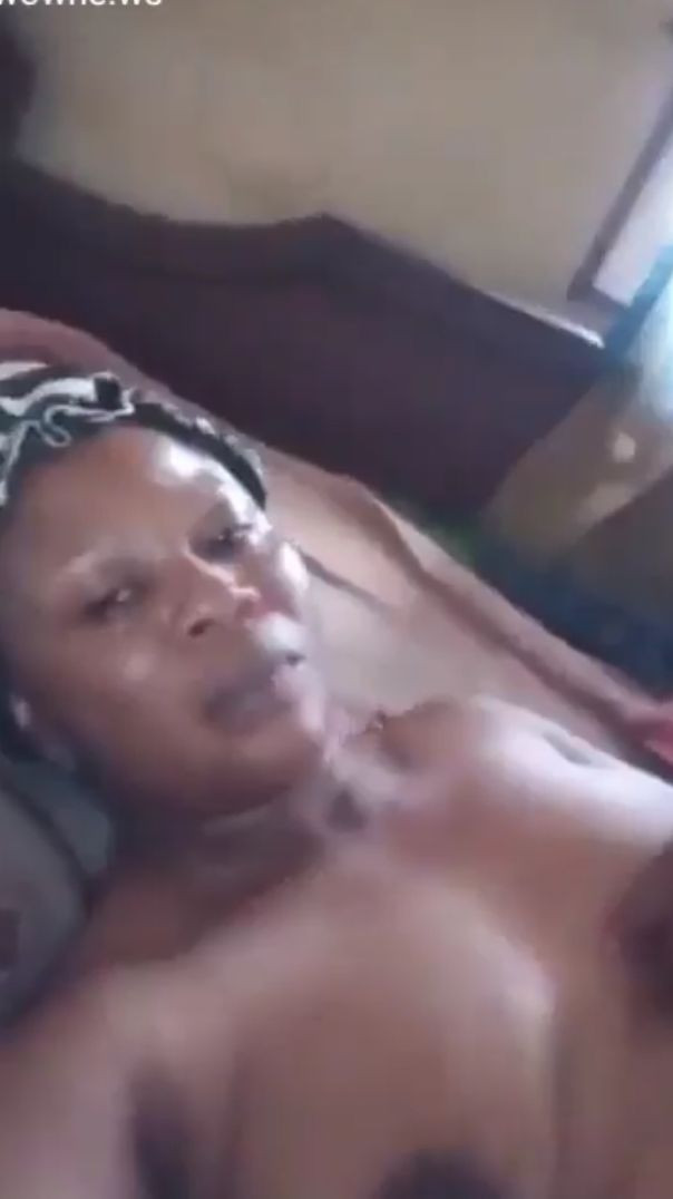 Cheating Mom record herself while fucking her man friend